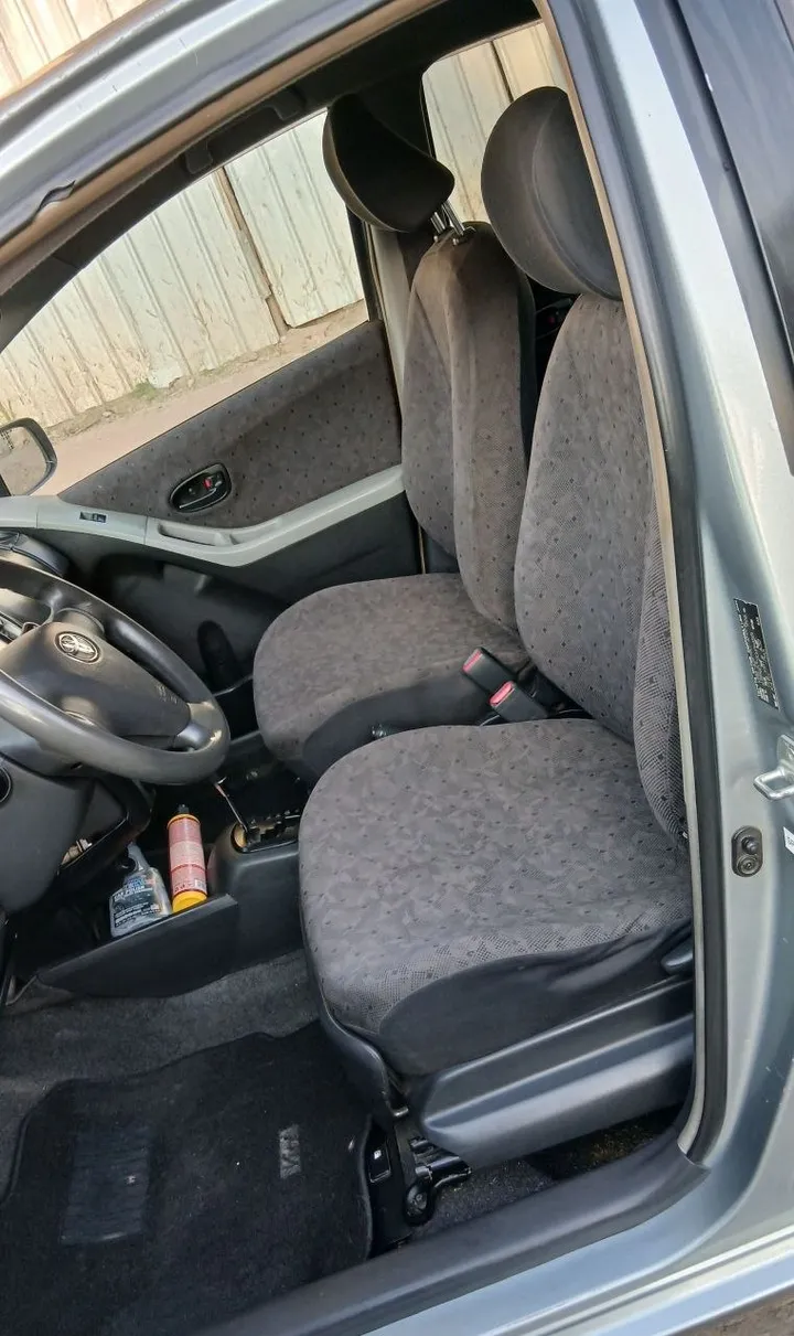 Toyota Yaris Compact Automatic 2008 – photo 7
