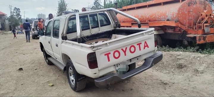 Toyota Hilux Double Cab 2002 – photo 8