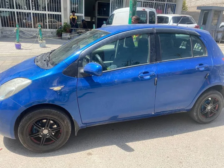 Toyota Yaris Compact 2006 – photo 3