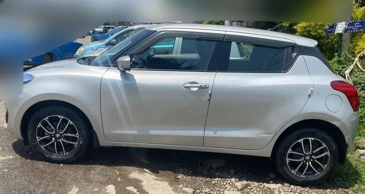 Suzuki Swift 2022 Automatic – photo 3