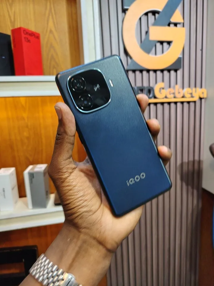 iQOO Z9 5G 12GB 256GB – photo 3