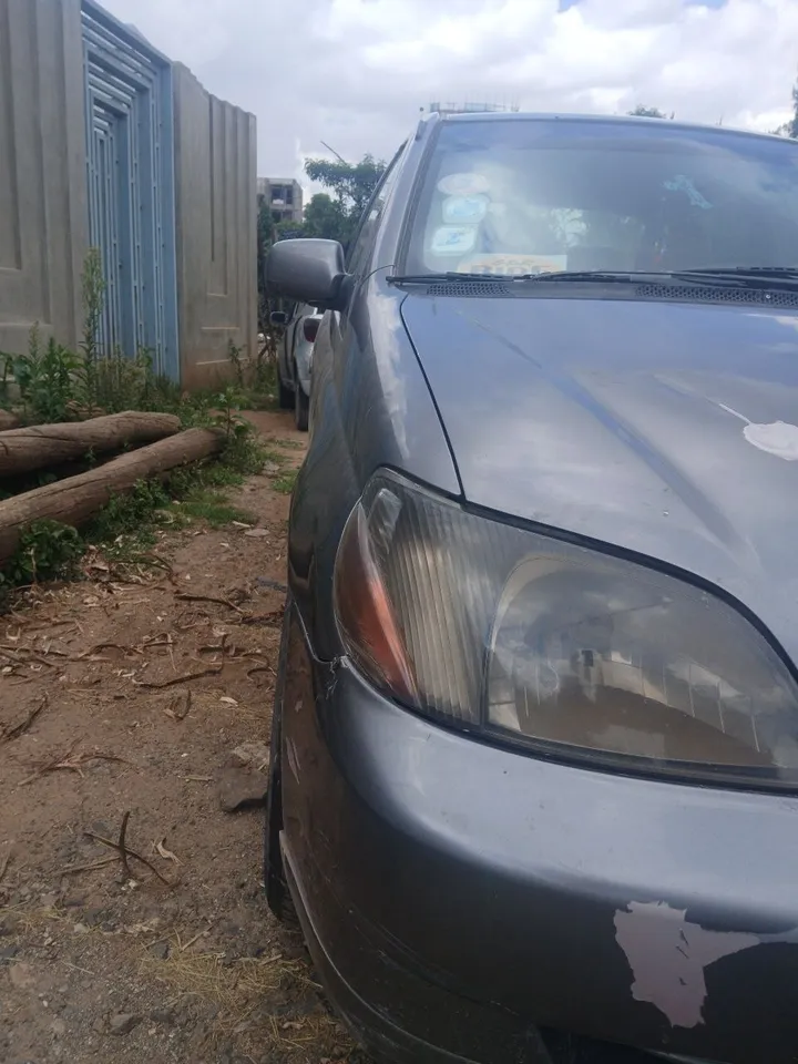 Toyota Platz 2001 Automatic – photo 3