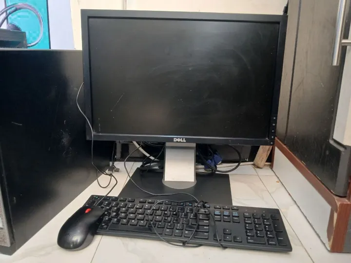 Dell Desktop Core i5 2nd Gen – photo 3