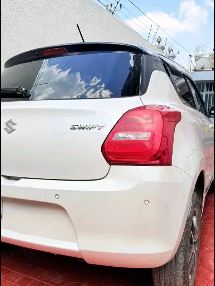 2022 Suzuki Swift Automatic – photo 3