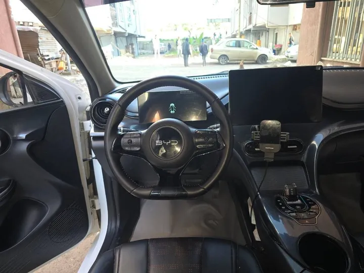 BYD e2 2023 Electric Car – photo 5