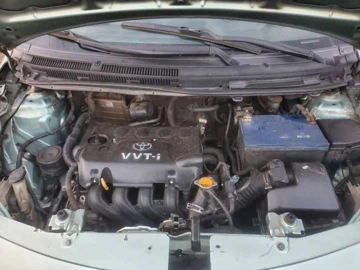 Toyota Yaris Sedan 2006 Manual – photo 5