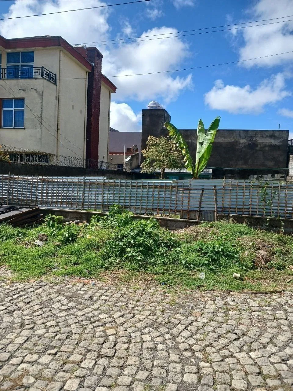 400 sqm Land in Ayat Compound – photo 3