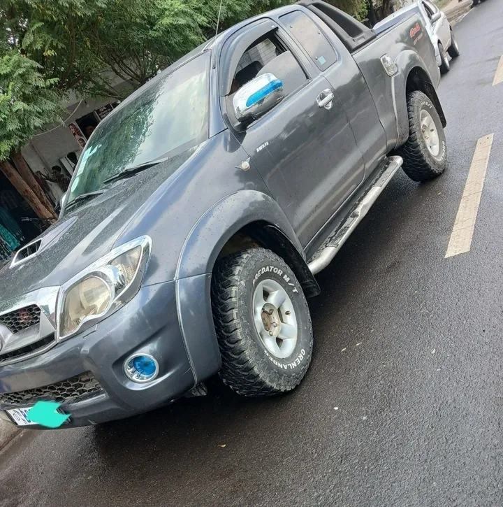 Toyota Hilux D-4D 4X4 2011 – photo 3