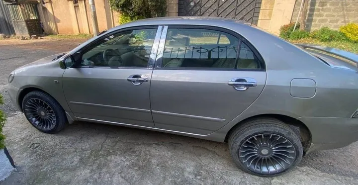 Toyota Corolla 2003 Automatic – photo 4