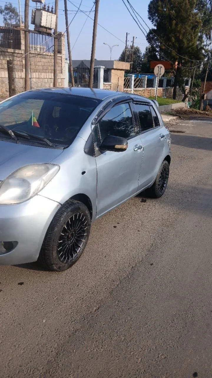 Toyota Yaris Compact 2007 – photo 7