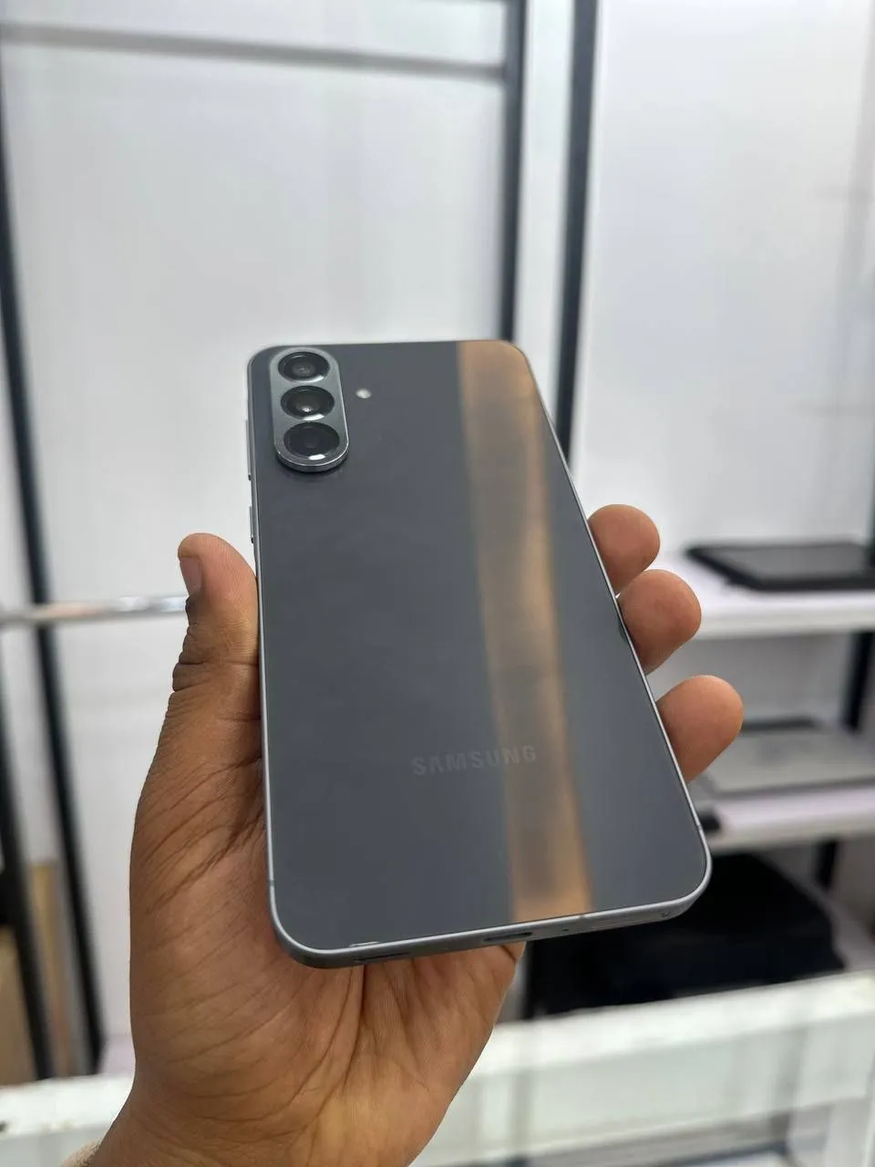 Samsung Galaxy A56 256GB 12GB RAM – photo 3