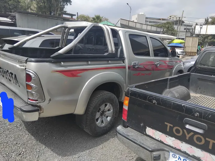 Toyota Hilux 2010 Double Cab – photo 5