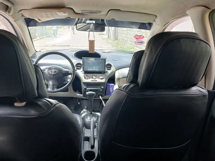 Toyota Vitz 2004 Automatic – photo 3