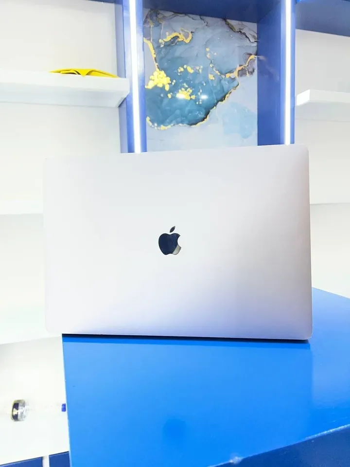 Apple MacBook Pro 2019 16 Inch – photo 3