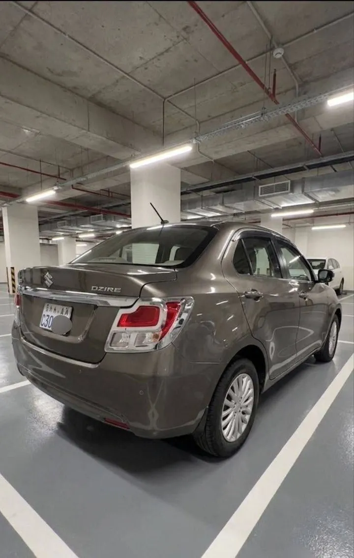 Suzuki Dzire 2022 Automatic – photo 3