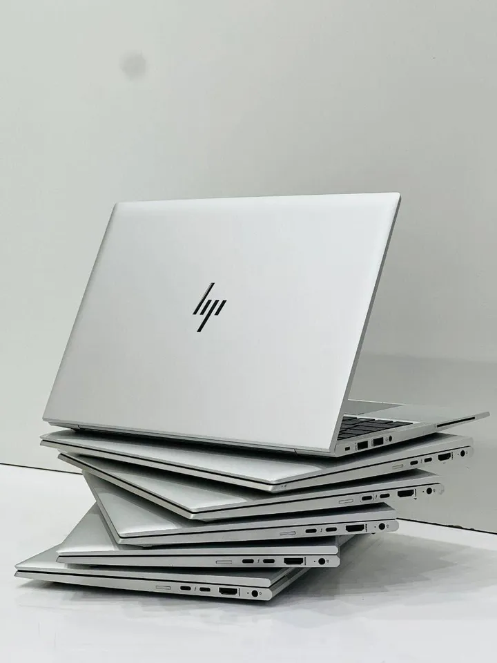 HP EliteBook 830 G8 i7 Laptop – photo 3