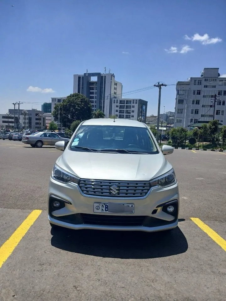 Suzuki Ertiga 2021 Automatic SUV – photo 5
