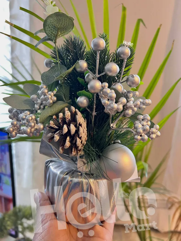 Decorative Flowers Arrangement – photo 3