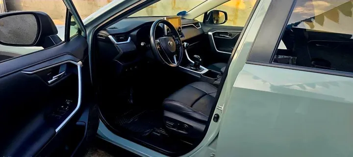 Toyota Rav4 Hybrid AWD Adventure – photo 7
