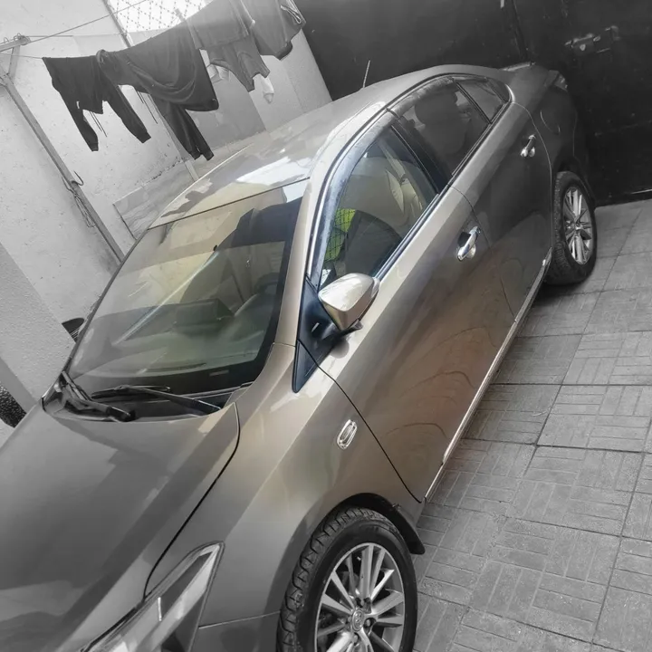Toyota Yaris Sedan 2015 Automatic – photo 3