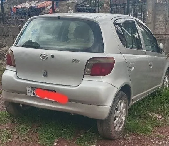 Toyota Vitz 1999 Hatchback – photo 3