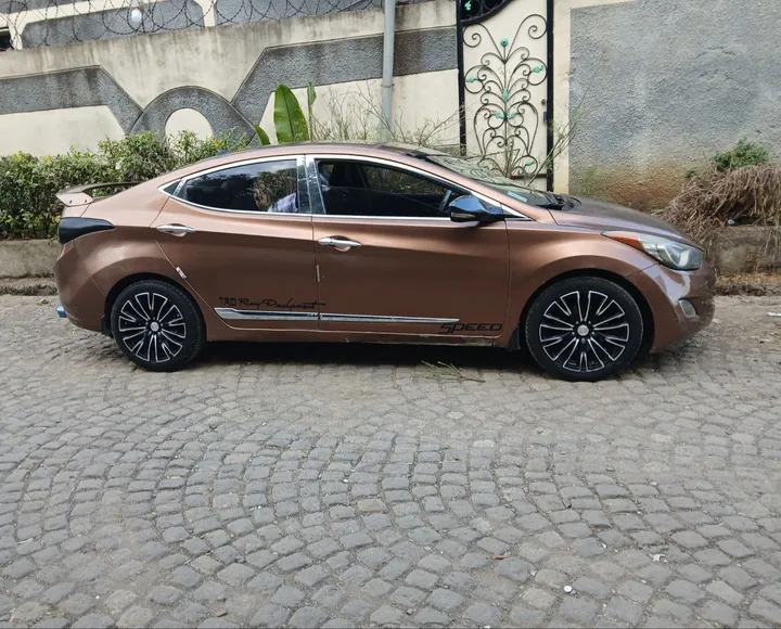 Hyundai Avante Sport 2011 – photo 7