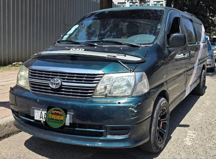 Toyota Hiace Half Van 2008 Diesel Manual – photo 4