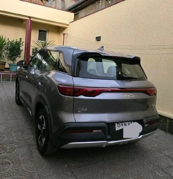 BYD Yuan Up 2024 EV – photo 8