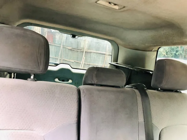 Toyota Land Cruiser 2009 V8 Manual – photo 5