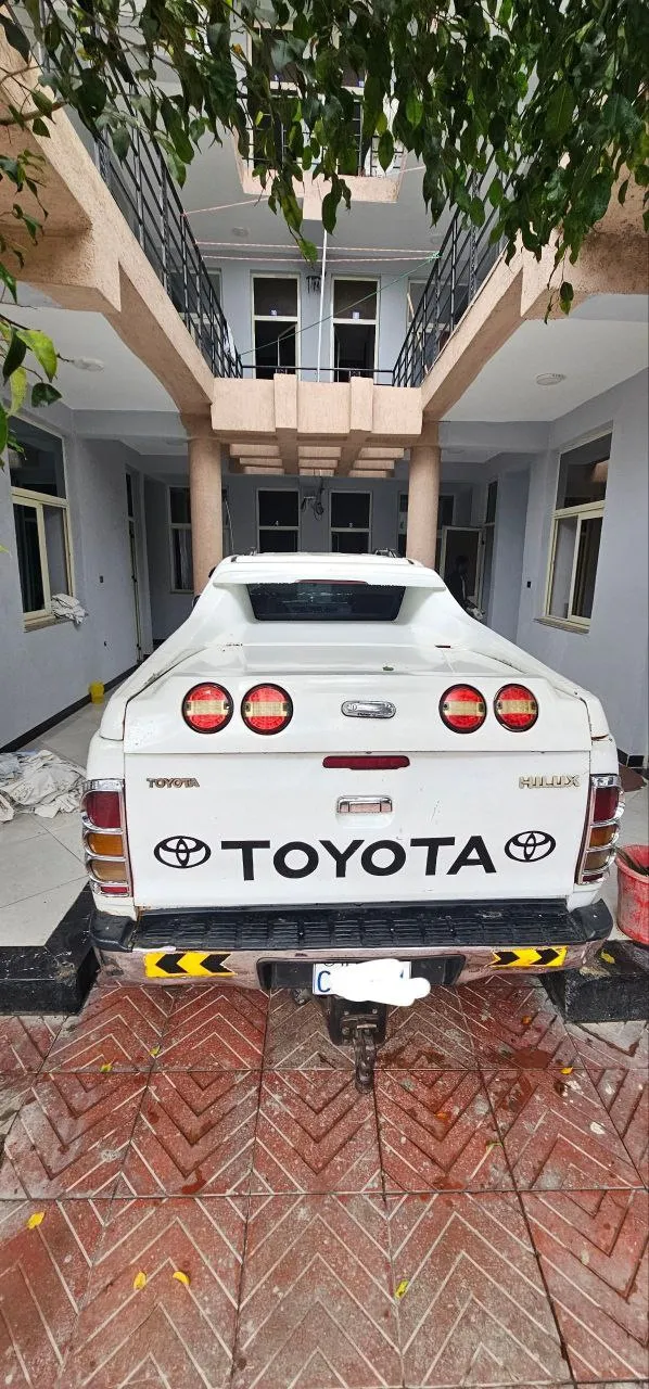 Toyota Hilux 2008 – photo 4