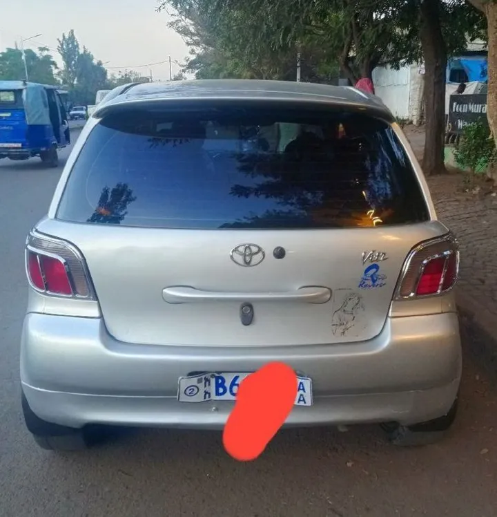 Toyota Vitz Automatic – photo 3