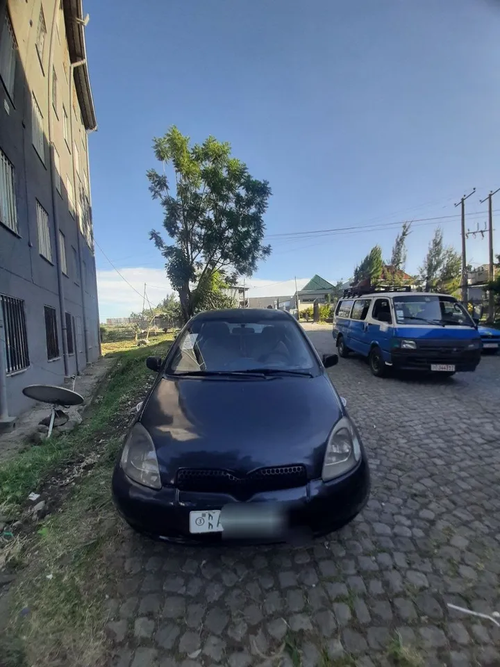 Toyota Vitz 2000 Automatic – photo 6
