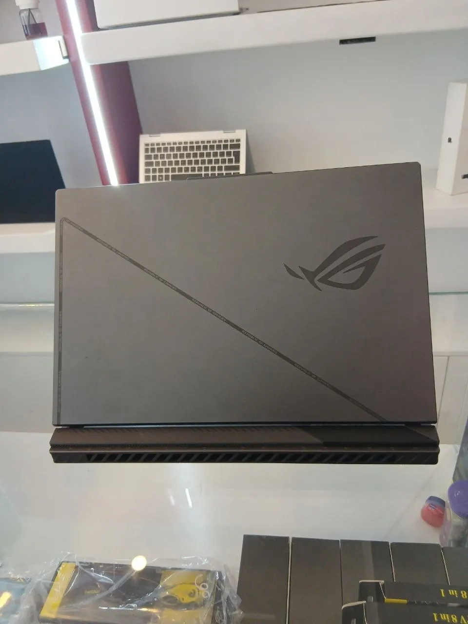 Asus ROG Strix i9 RTX 4070 Laptop – photo 3
