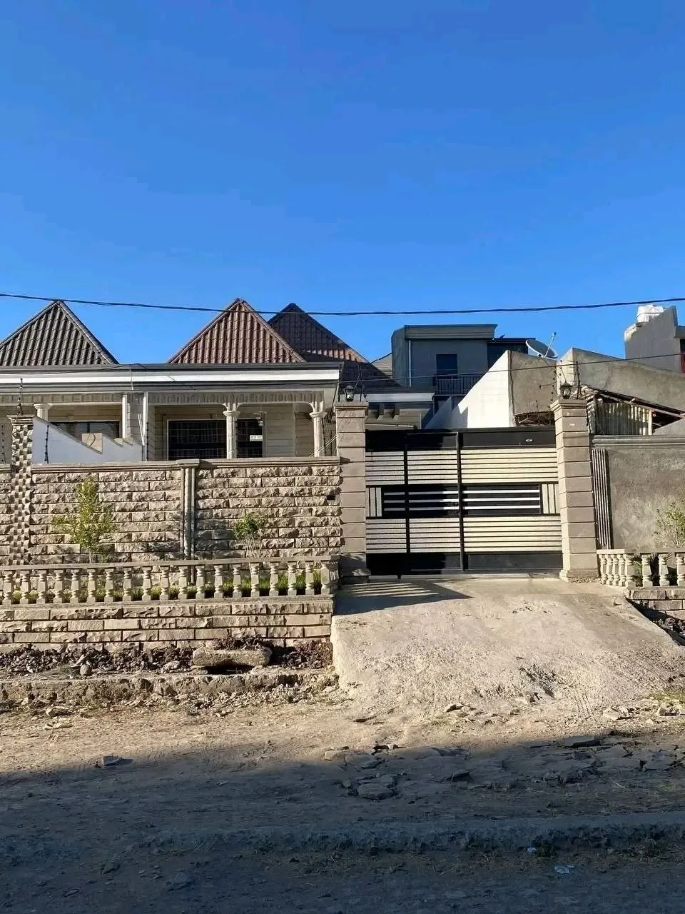 Modern 3-Bedroom Villa in Sumit – photo 3