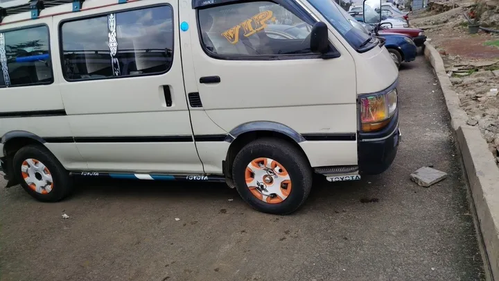 Toyota 5L Minibus 2004 Manual – photo 7