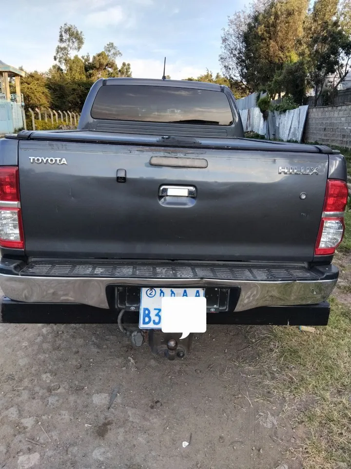 Toyota Hilux Double Cab 2013 – photo 4