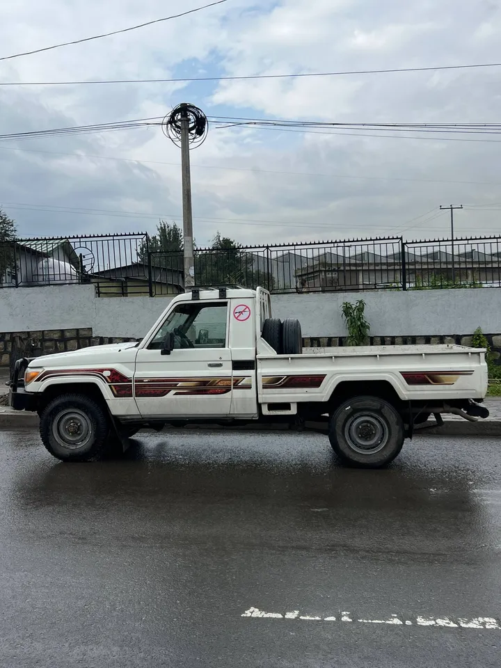 Toyota Landcruiser King Cab 2005 – photo 5