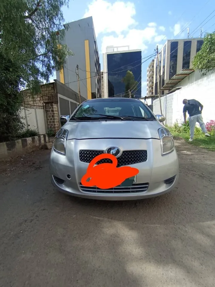 Rental Corolla Vitz Compact Cars – photo 3