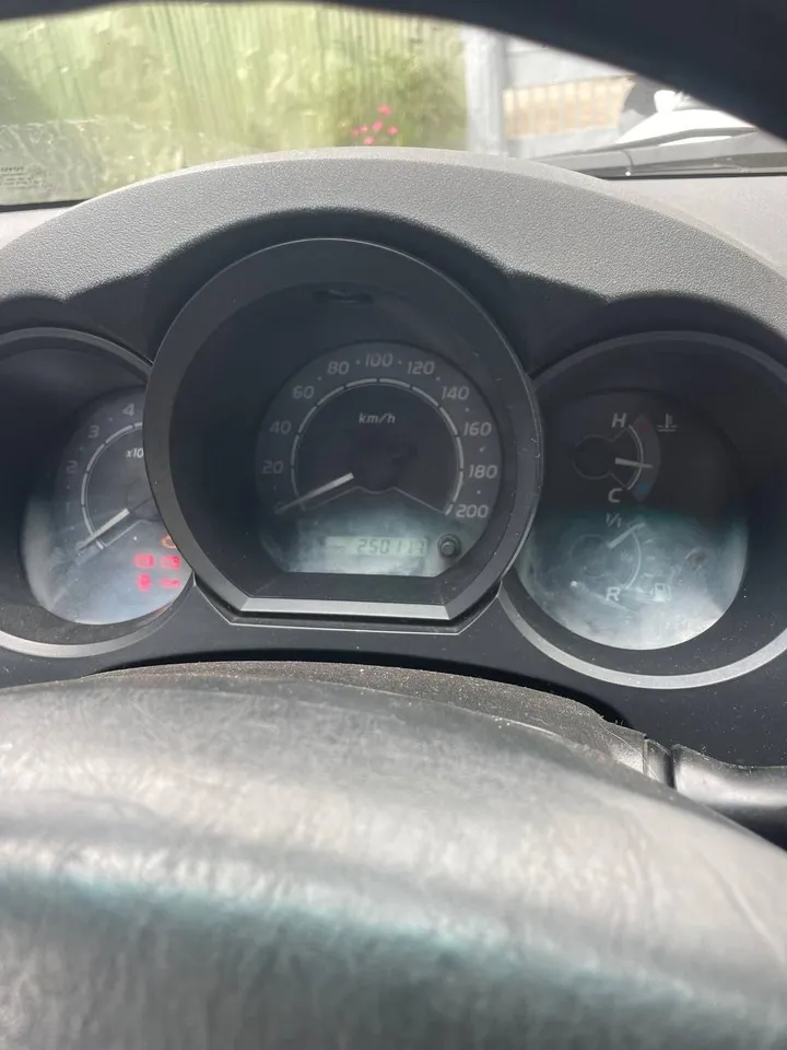 Toyota Hilux D-4D Pickup 2008 – photo 5
