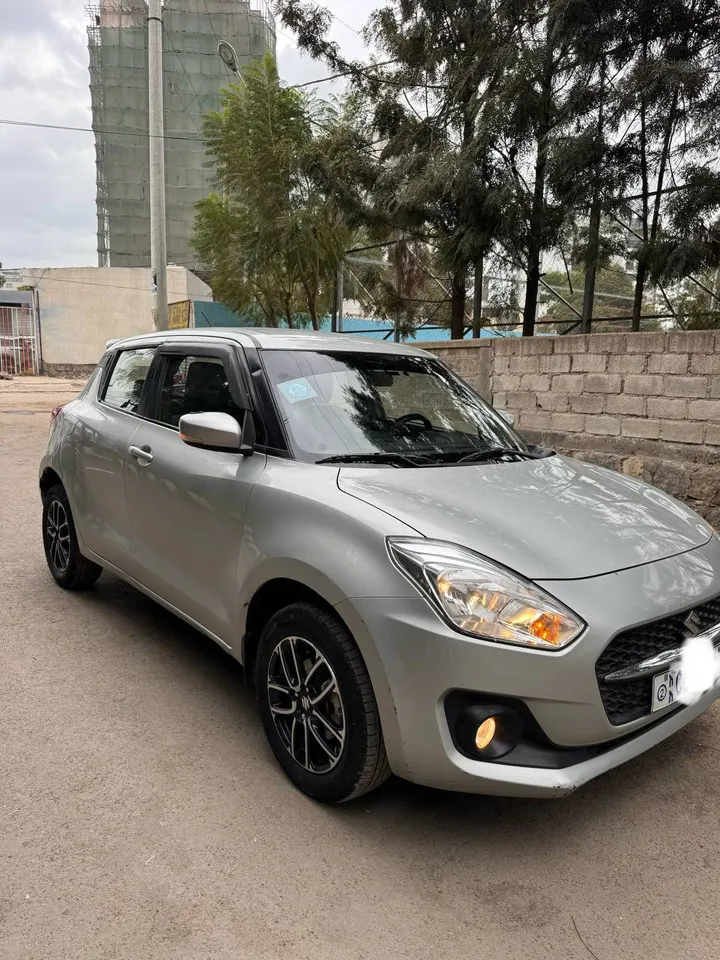 Suzuki Swift 2022 Automatic – photo 6