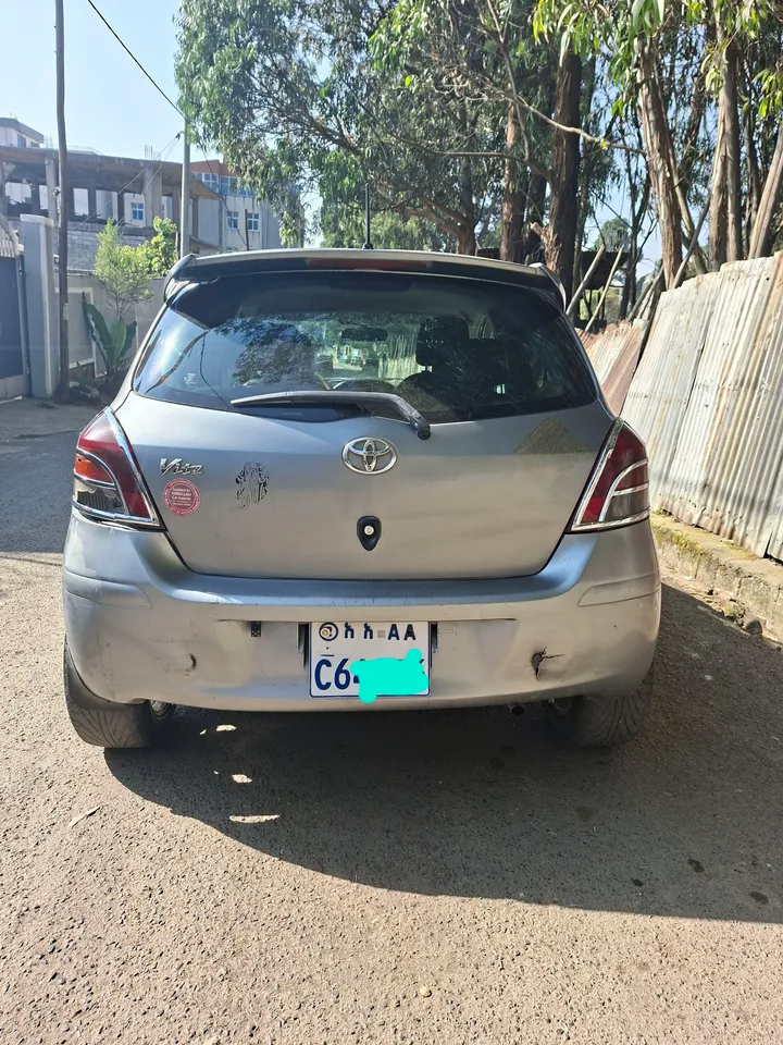 Toyota Compact 2008 Automatic – photo 3