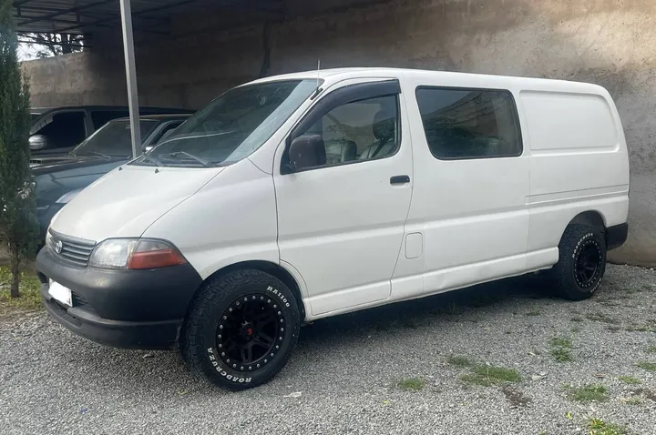 Toyota Hiace Dolphin 2004 Diesel – photo 5