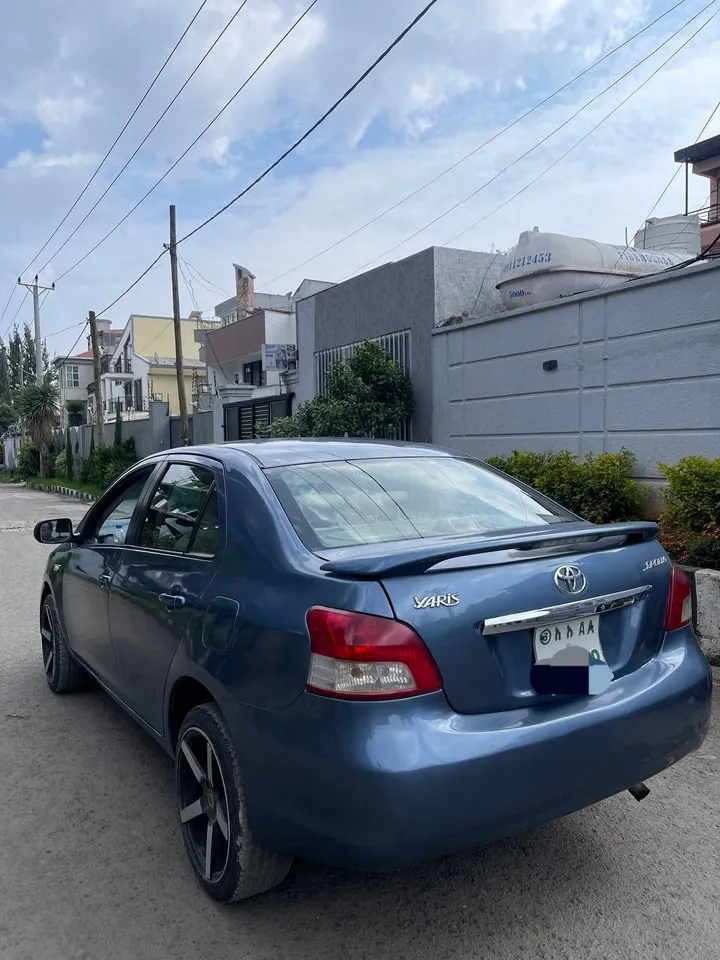 Toyota Yaris Sedan 2007 Manual – photo 3