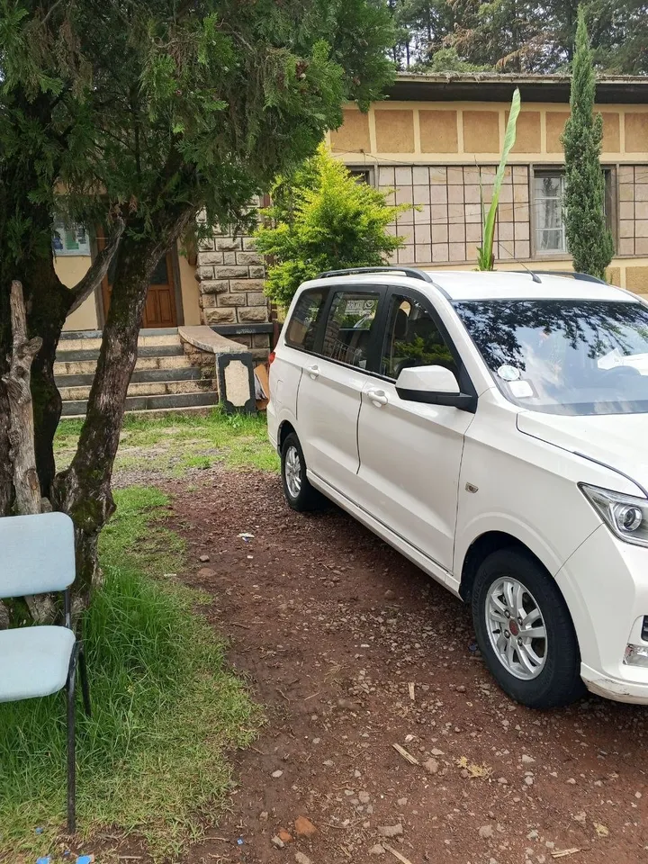 Wuling Hongguang S 2024 – photo 4
