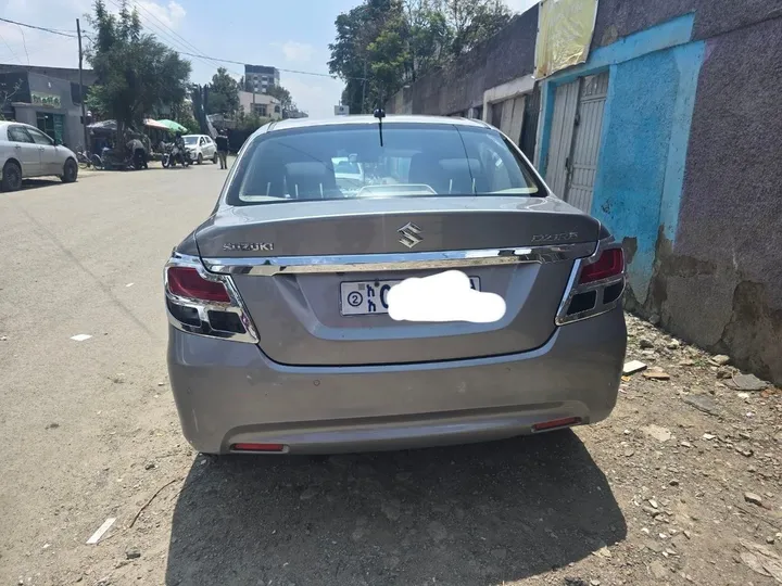 Suzuki Dzire 2022 Automatic – photo 3
