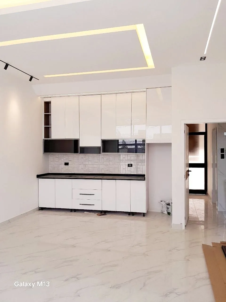 Modern Villa House in Ayat – photo 3