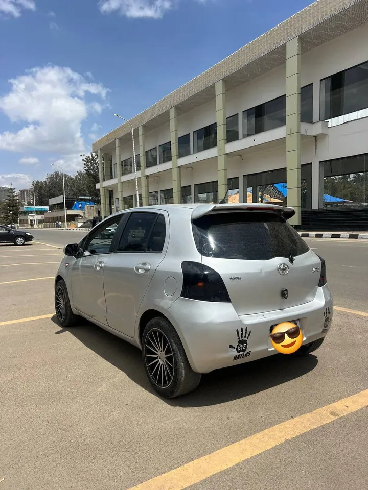 Toyota Compact 2007 Automatic Silver – photo 6