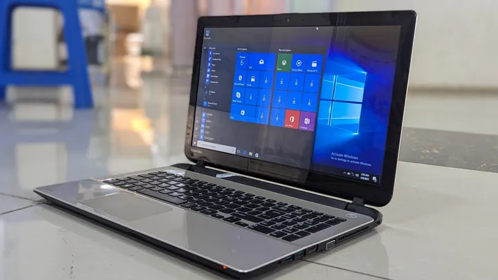 Toshiba C55 Intel Core i3 Laptop – photo 6