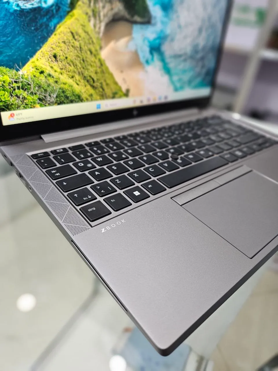 HP ZBook Firefly G8 Workstation – photo 4
