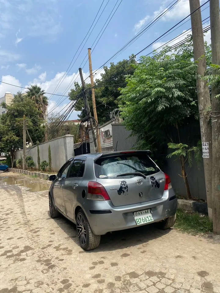 Toyota Yaris Compact 2008 Automatic – photo 5